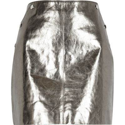 Silver metallic leather mini skirt